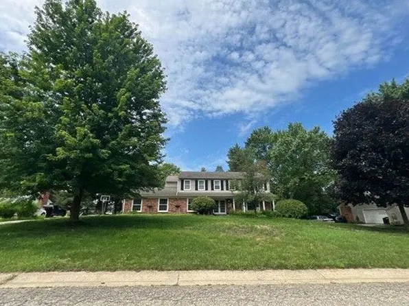 5188 Aintree Rd, Rochester, MI 48306