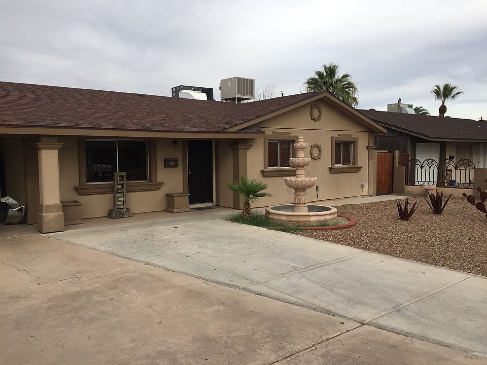 1st image of 928 E 8th Ave