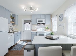 15 Midway Oval, Groton, CT 06340