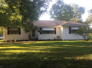 13191 Dogwood Rd, Carthage, MO 64836