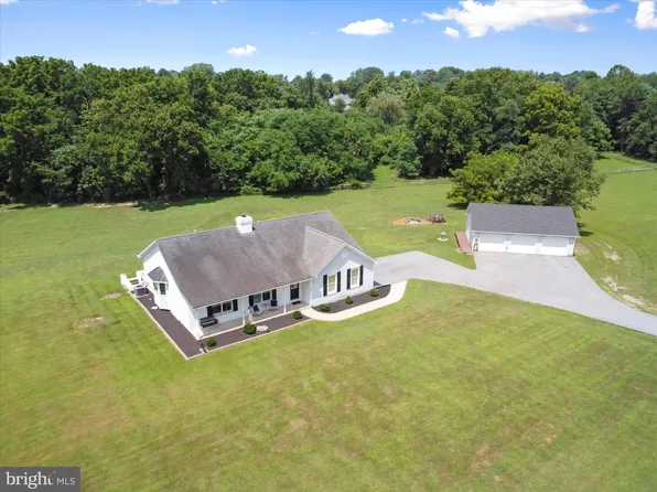 117 Mount Vernon Dr, Charles Town, WV 25414