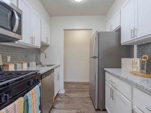 Ridgeview Apartment Homes