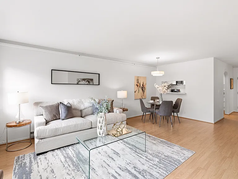 320 Peninsula Ave #316 — Photo 4