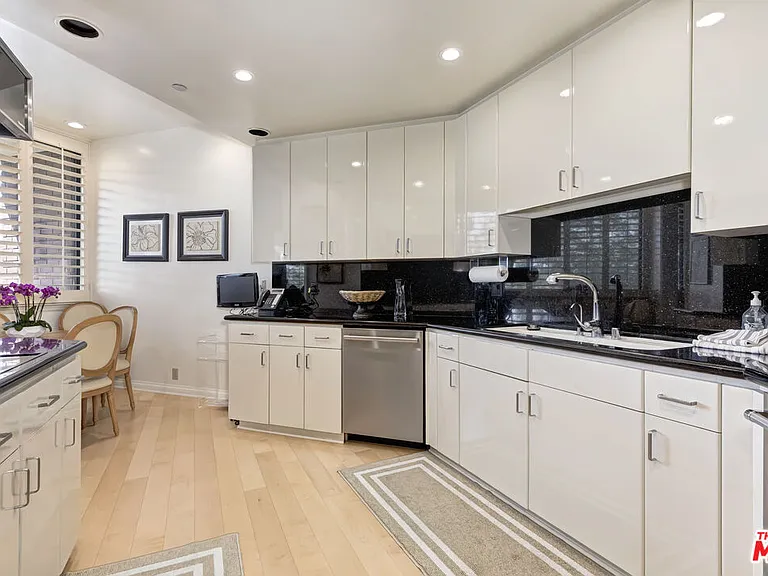 300 N Swall Dr #457 — Photo 10