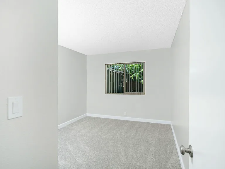 Coyle Creek Apartments — Photo 9