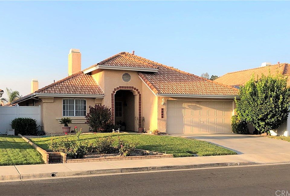 1st image of 2666 Alegre Ave