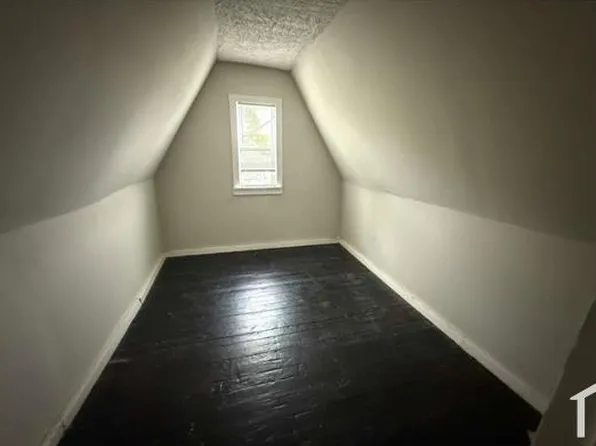 14117 Cranwood Park Blvd, Cleveland, OH 44105