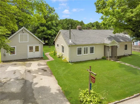 73 Maple Leaf Rd, Burrillville, RI 02830