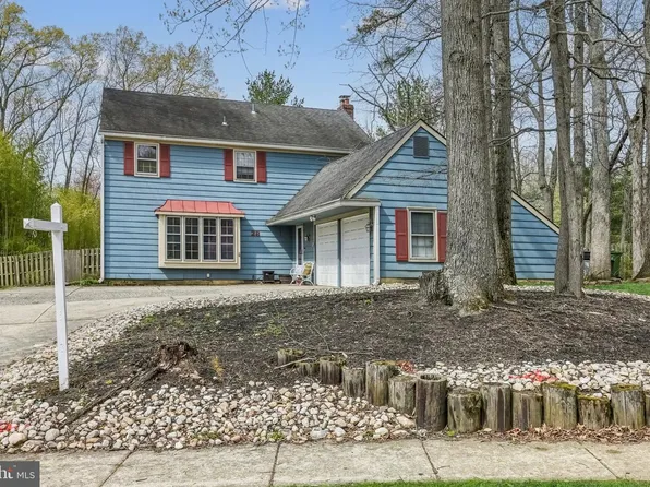 28 Doncaster Ct, Cherry Hill, NJ 08003