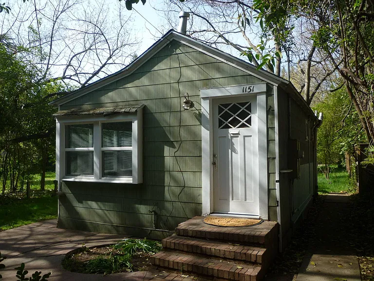 1151 Arcadian Ave — Photo 5