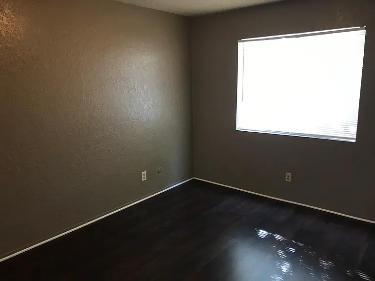 Morton Place Apartments — Photo 13