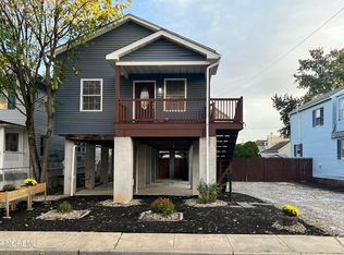 46 2nd St, Highlands, NJ 07732