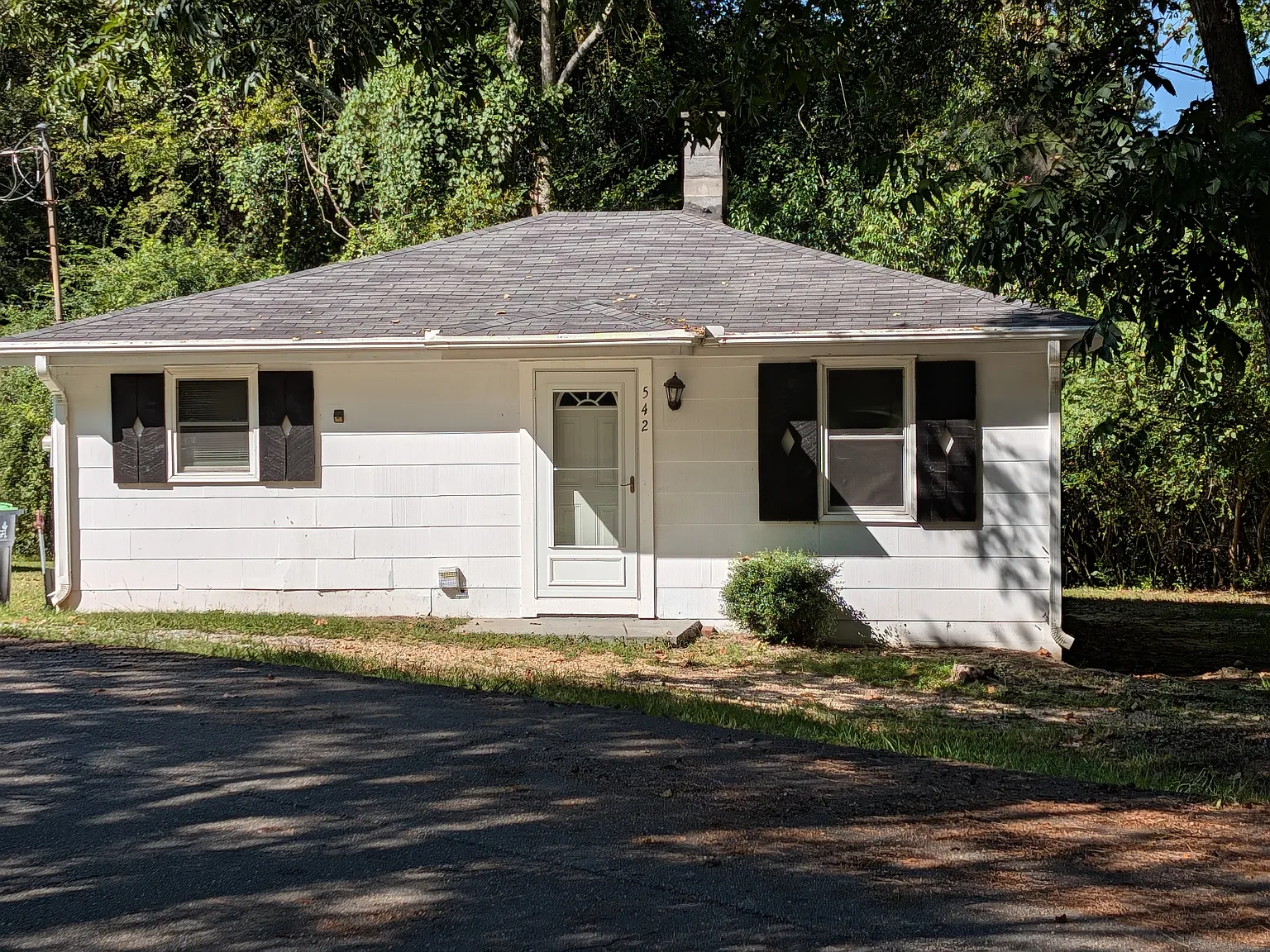 2 bed, 725 sqft, $1,000 — Photo 2