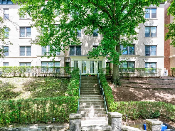 1584 Beacon St APT A, Brookline, MA 02446