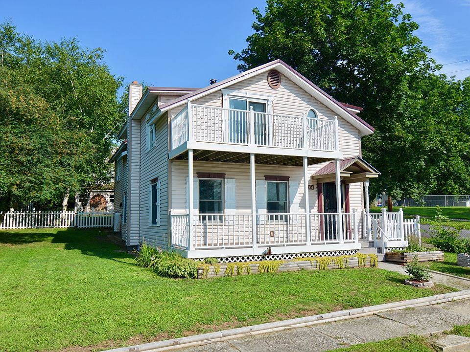 1st image of 15 Herkimer St