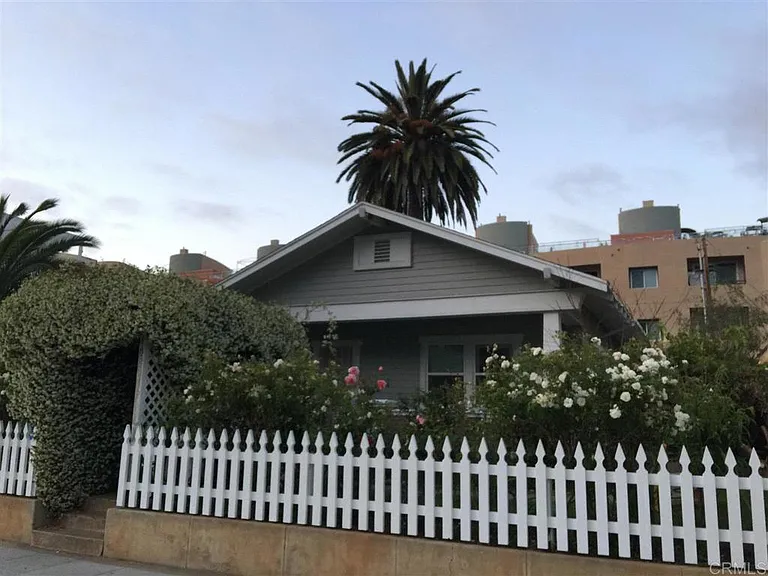 408 N Tremont St — Photo 10