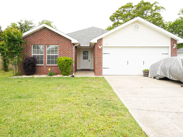 38 Kathleen Dr, Mary Esther, FL 32569
