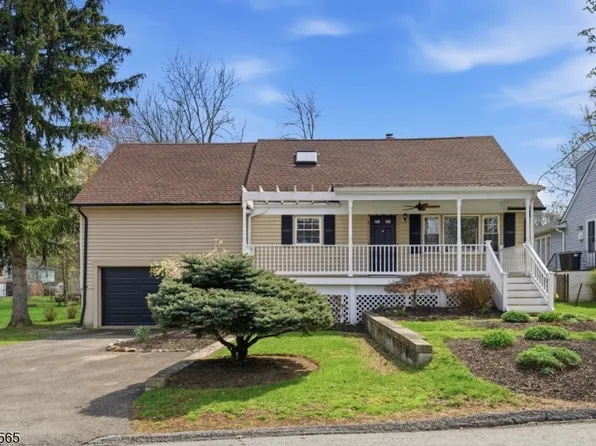 54 Richwood Pl, Denville Twp., NJ 07834