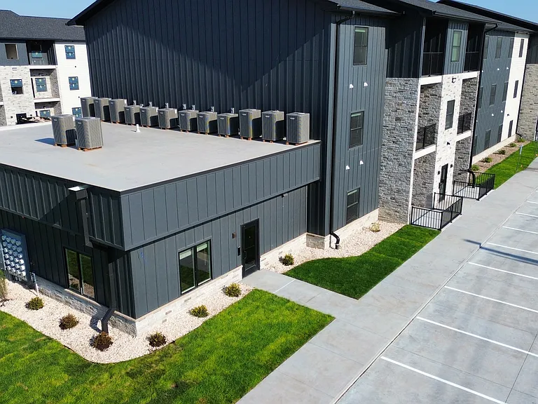 24 Plex By YH Properties — Photo 1