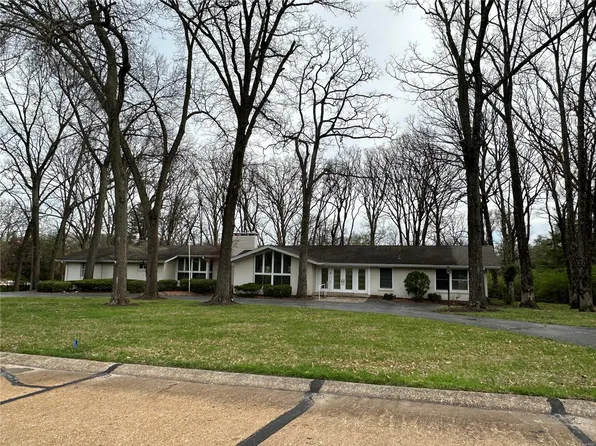 18 Devondale Ln, Saint Louis, MO 63131