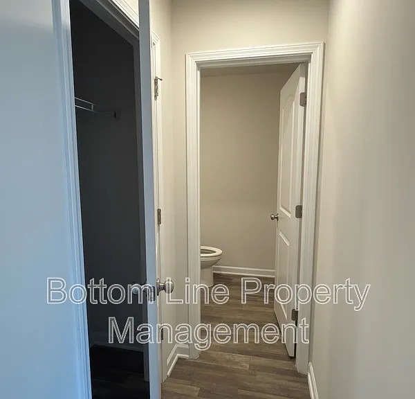 1035 Pepper Ln — Photo 4