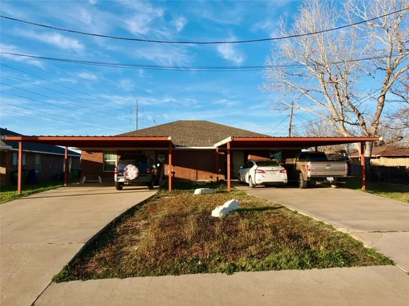 1529/1531 Old Jacksboro Rd, Graham, TX 76450