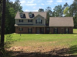 242 Pompano Dr, Hattiesburg, MS 39402