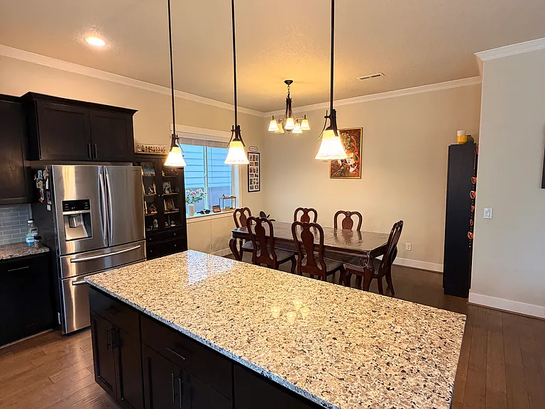 17445 SW Sabrina Ave — Photo 7