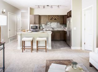Ashbrook by Broadmoor, Lincoln, NE 68516