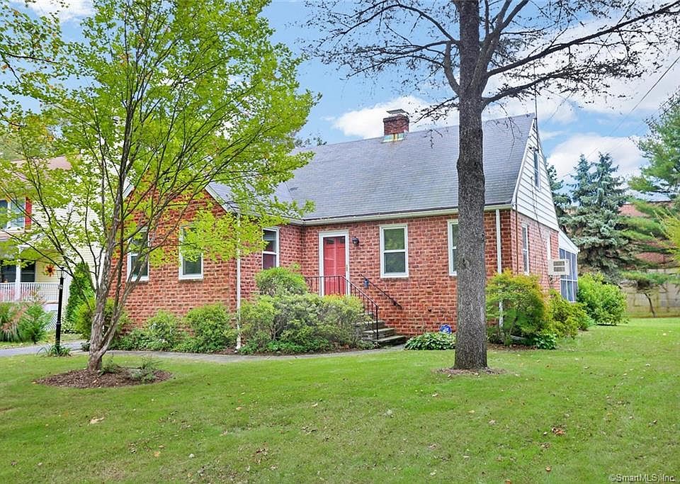 1st image of 19 Dunn Ave