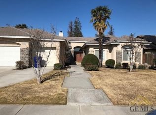 4206 Crosshaven Ave, Bakersfield, CA 93313