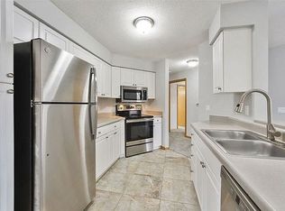 8510 Greenway Blvd, Middleton, WI 53562