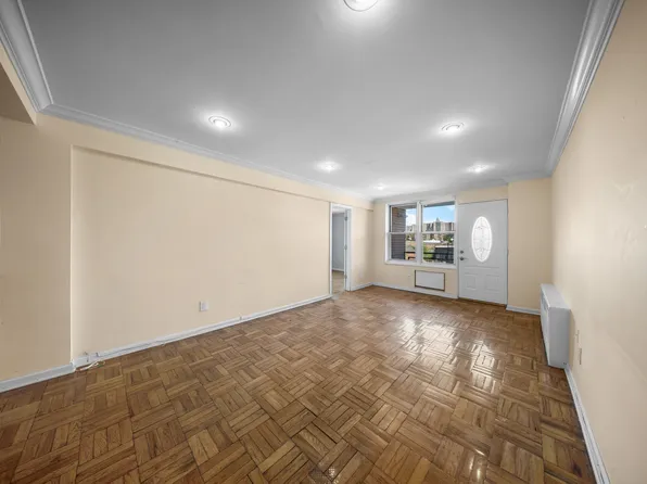 67-50 Thornton Place image 18 of 21