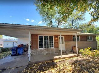 1580 Vesper Dr, Florissant, MO 63031