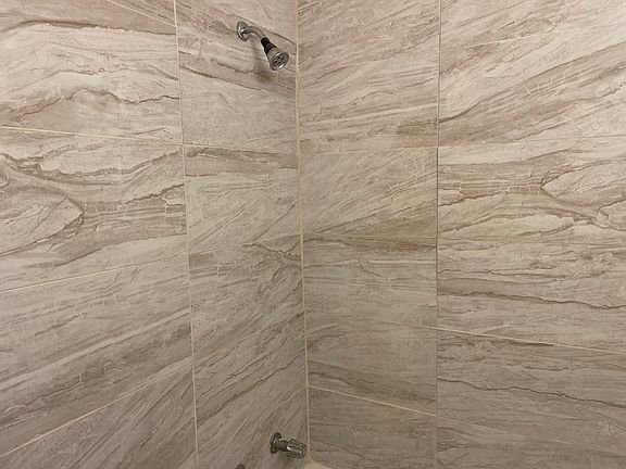 5th image of 2035 N Cambridge Ave #1
