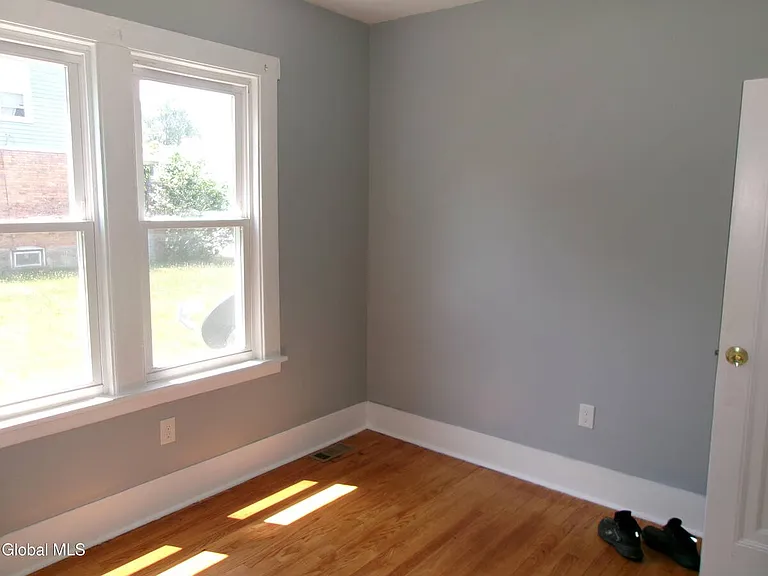 1338 Parkwood Blvd — Photo 23