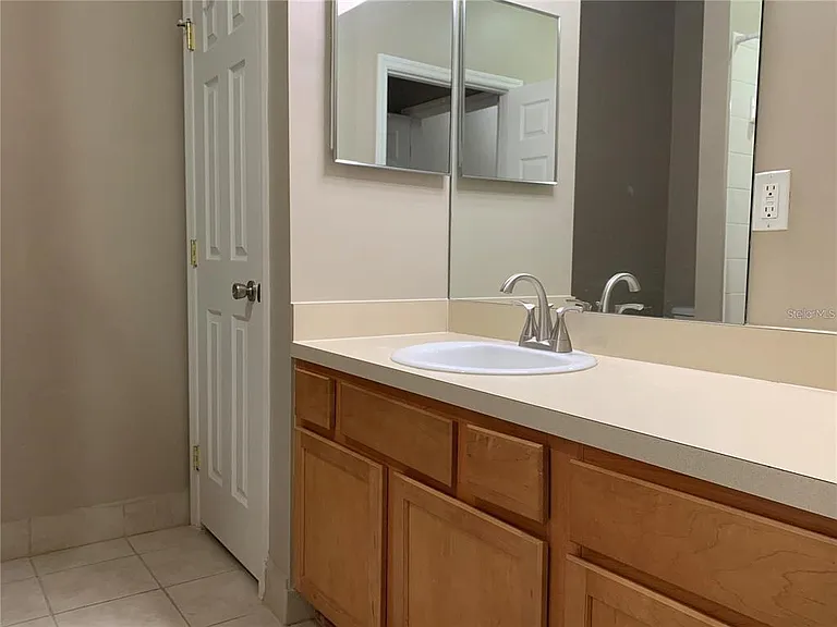 887 NW 21st Ave #887 — Photo 26