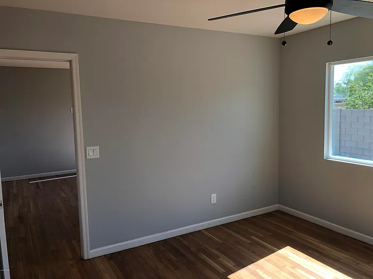725 E Moreland St — Photo 20