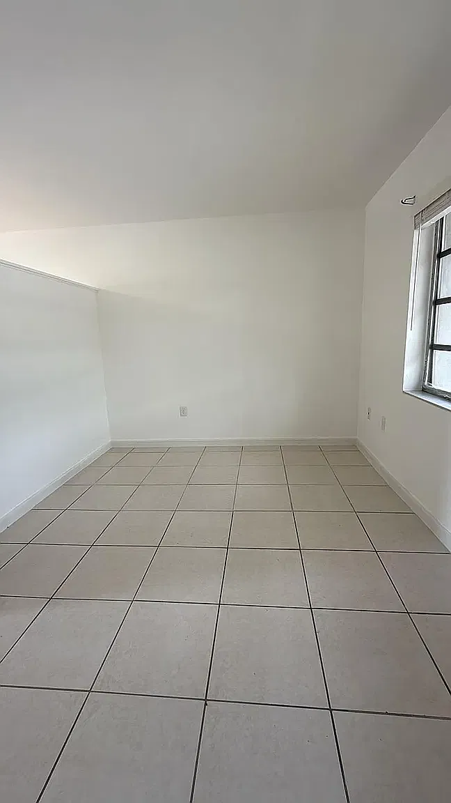 1 bed, 500 sqft, $1,500 — Photo 3