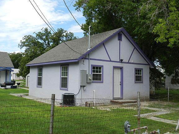 2nd image of 306 1/2 N Mesa St
