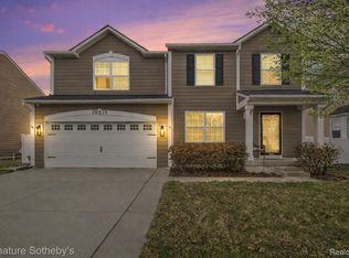 50419 Corey Ave, Chesterfield, MI