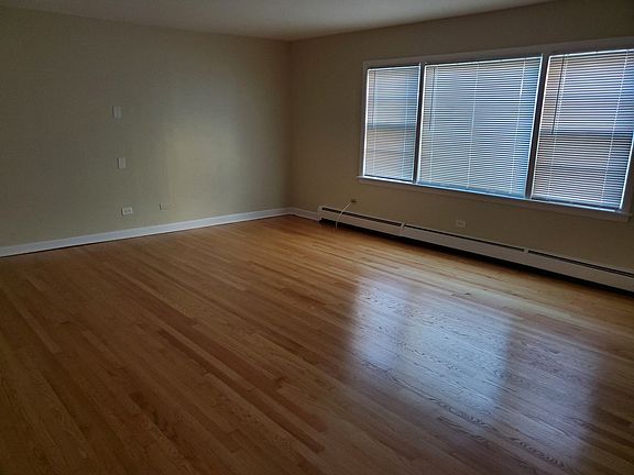 2nd image of 9457 Maple Dr #3A