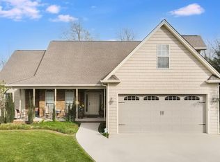215 Greenbriar Trl NE, Cleveland, TN 37323