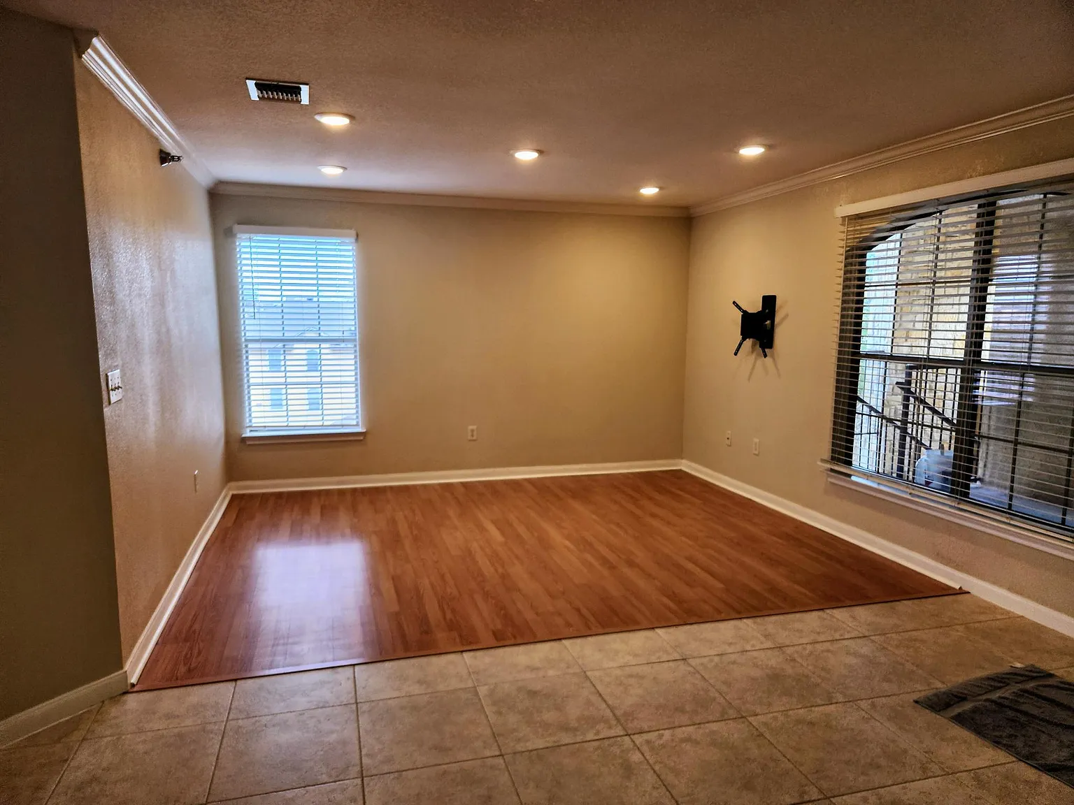 2 bed, 1160 sqft, $1,200 — Photo 4
