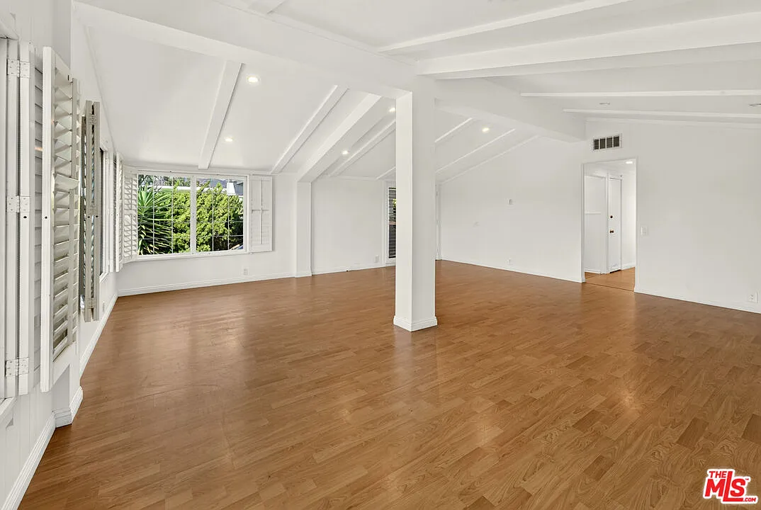 2 bed, 2.0 bath, $6,500 — Photo 3