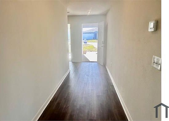 3rd image of 1241 Stone Ridge Cir