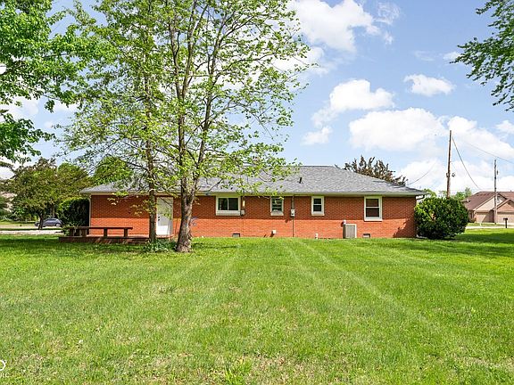 5th image of 10711 E County Road 600 N