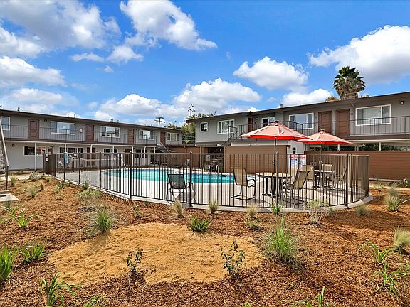 3rd image of 55 Evandale Apartments