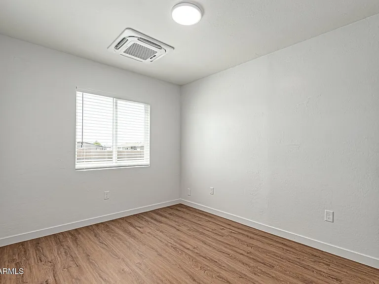 2119 W Mariposa St #2 — Photo 9
