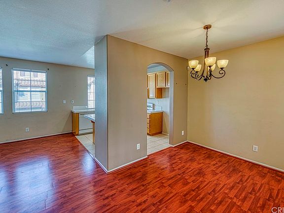5th image of 28246 Canterbury Ct